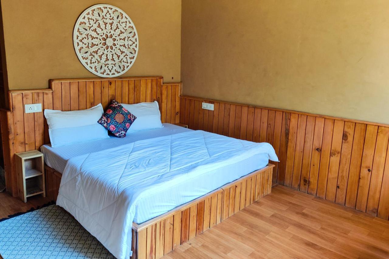 Incredible Guest House Jibhi Buitenkant foto